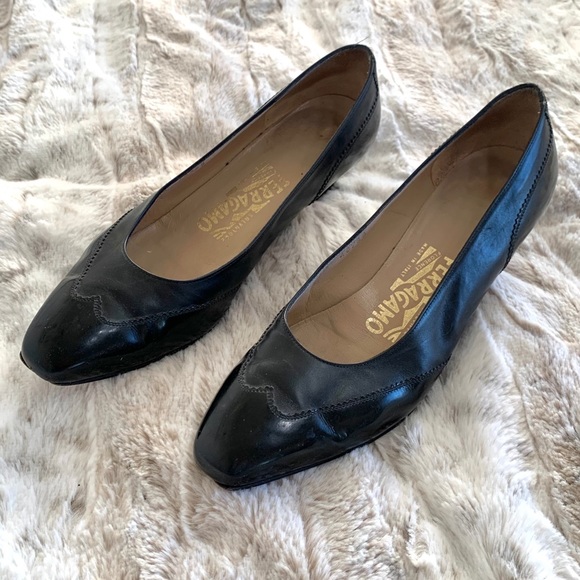 Salvatore Ferragamo Black Point Toe Kitten Heels - Picture 3 of 15